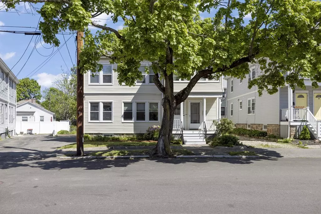 Swampscott, MA 01907,5 Erie St. #1