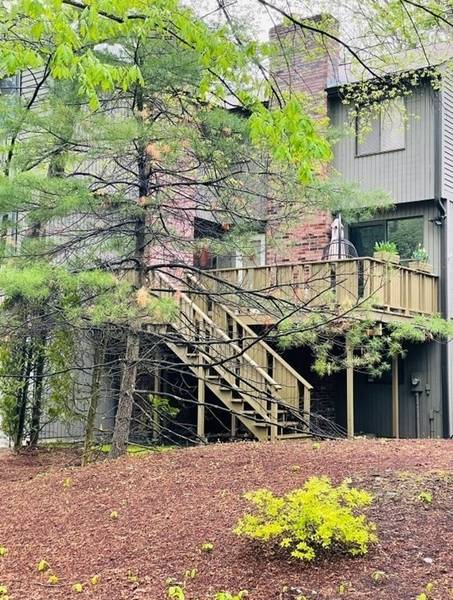 1 Treetop Park #1, Westborough, MA 01581