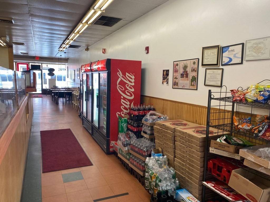 Amherst, MA 01002,2144, 255 Triangle Street