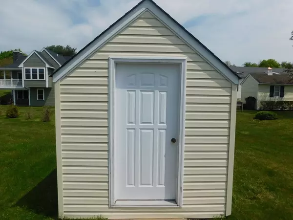 Tiverton, RI 02878,122 Songbird Lane