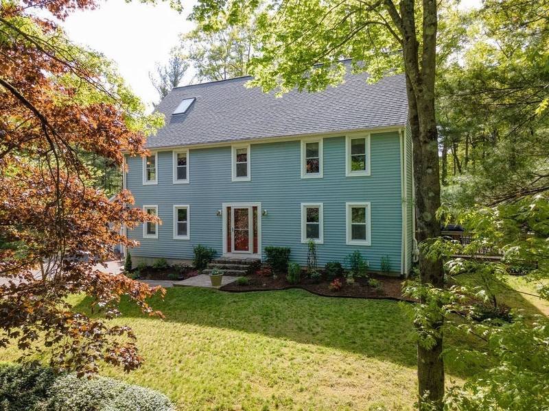 286 Westboro Rd, Upton, MA 01568