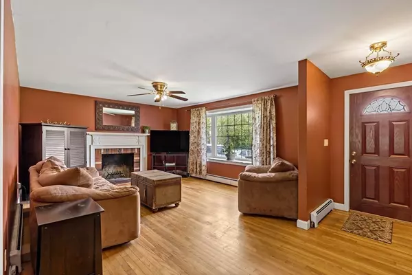Lakeville, MA 02347,1 Parkhurst Dr