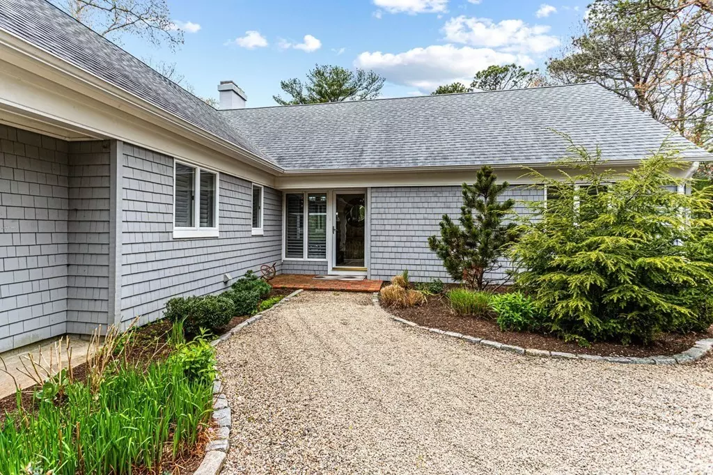 Falmouth, MA 02536,150 Coonamessett Cir