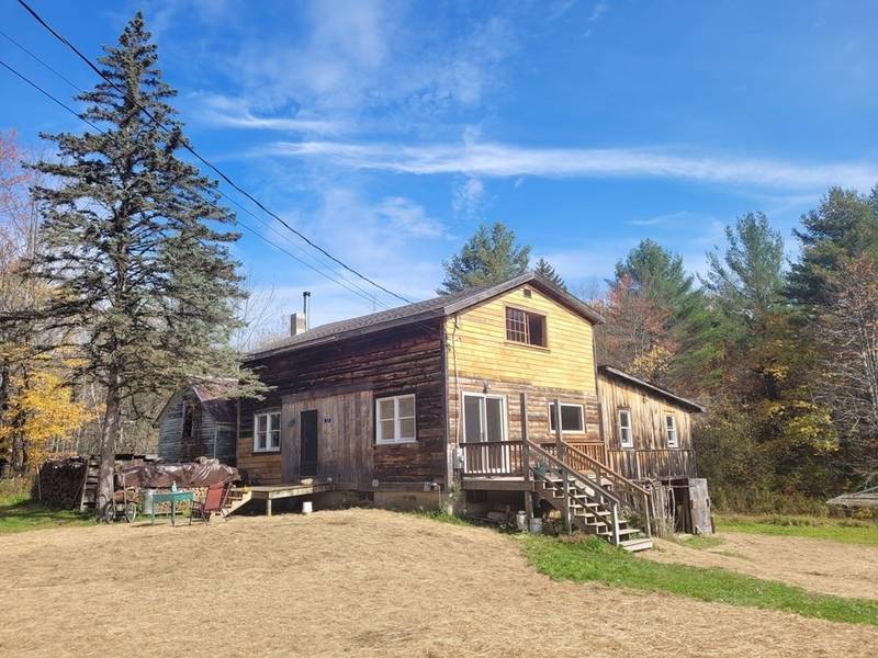 20 Knott Rd, Heath, MA 01346