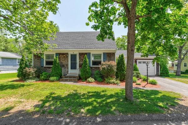 46 Glendon St, Avon, MA 02322