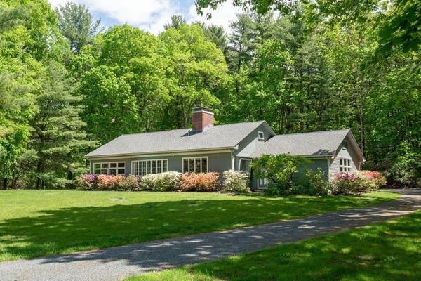 46 Woodridge Rd, Wayland, MA 01778