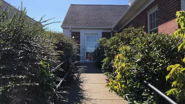 Wareham, MA 02571,261 Main St