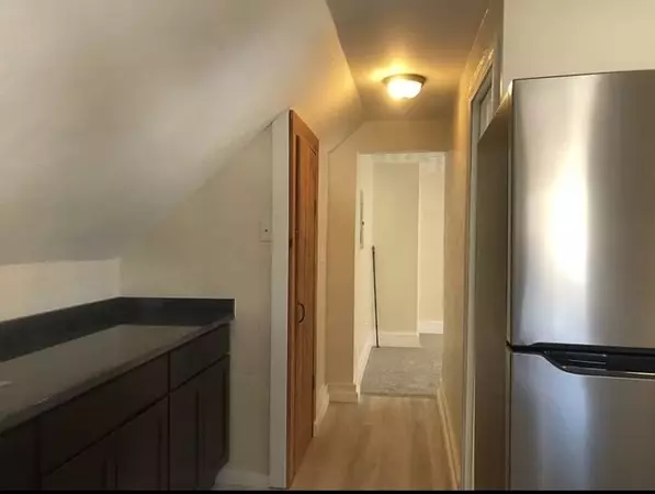 Wareham, MA 02571,11 Sawyer St.