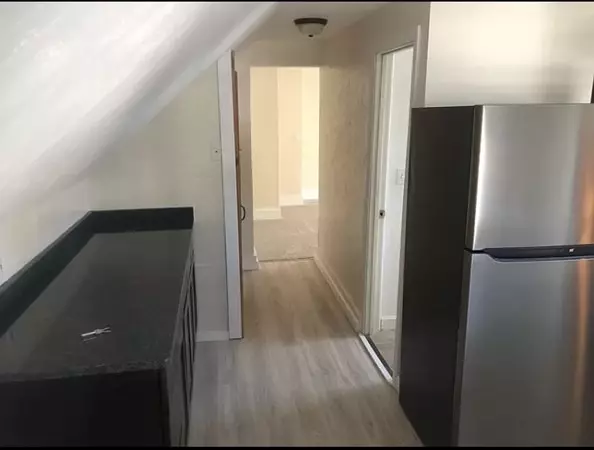 Wareham, MA 02571,11 Sawyer St.