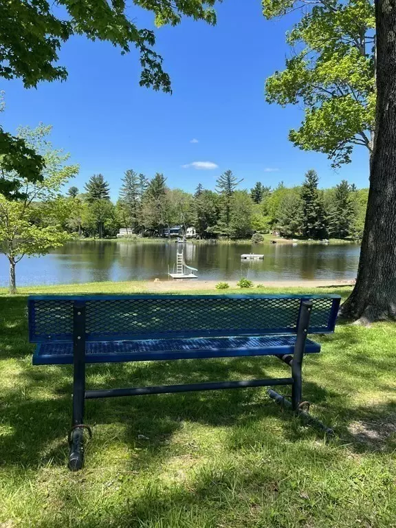 Heath, MA 01346,22 Lakeview Dr