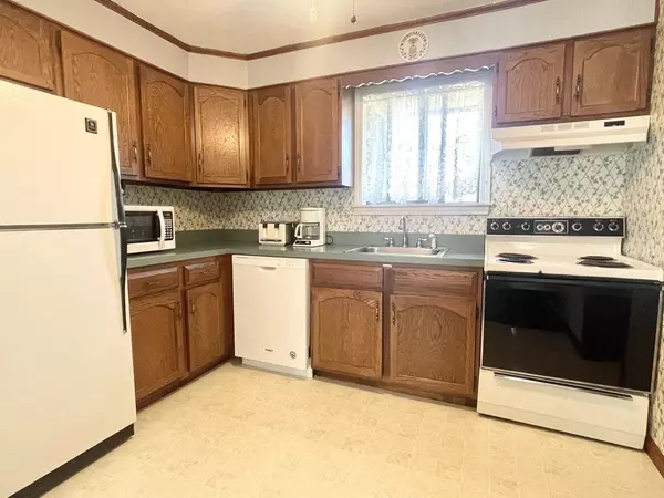 Agawam, MA 01001,50 Beekman Drive #50