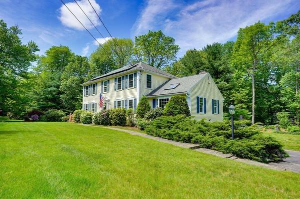 3 Butch Songin Cir, Walpole, MA 02071