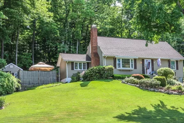 33 Powder Hill Rd, East Longmeadow, MA 01028