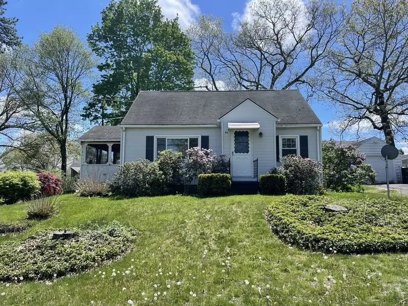 45 Feeding Hills Rd, Southwick, MA 01077