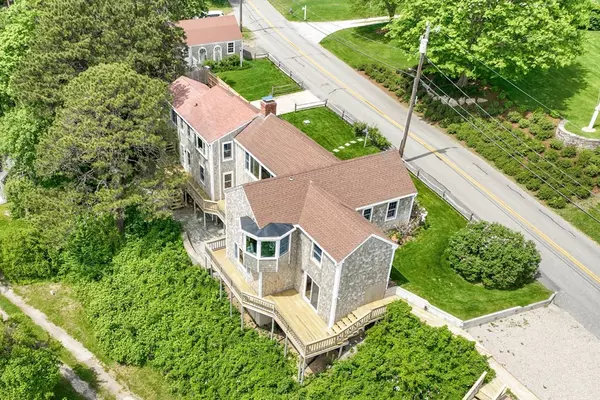 Wellfleet, MA 02667,85 Holbrook Ave