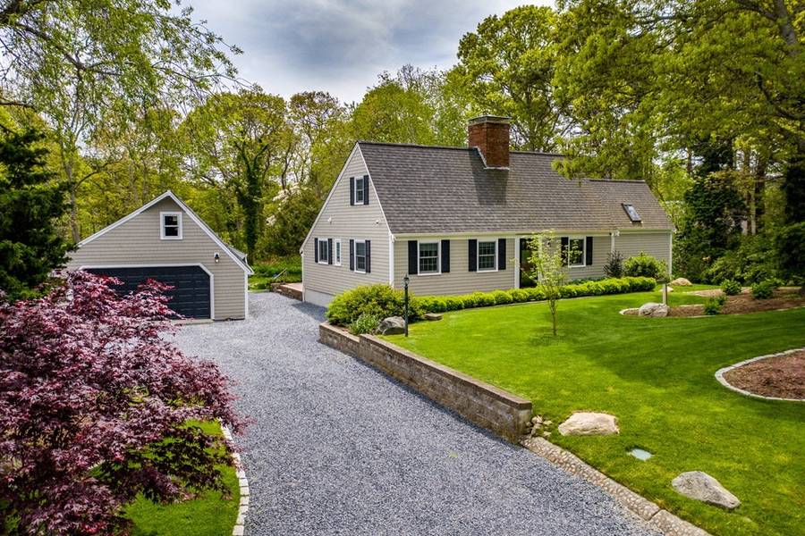 21 Midpine Road, Barnstable, MA 02637