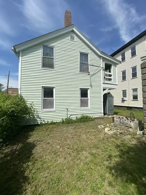 Webster, MA 01570,9 Wellington St