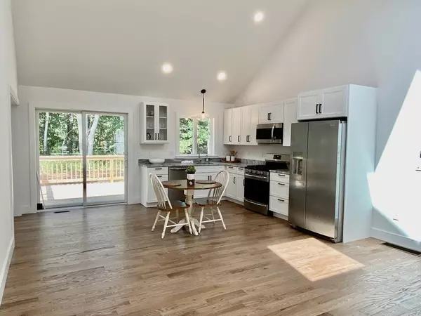 Eastham, MA 02642,65 Fairview Ave