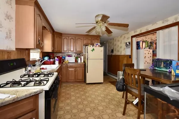 Wareham, MA 02532,8 Gray St