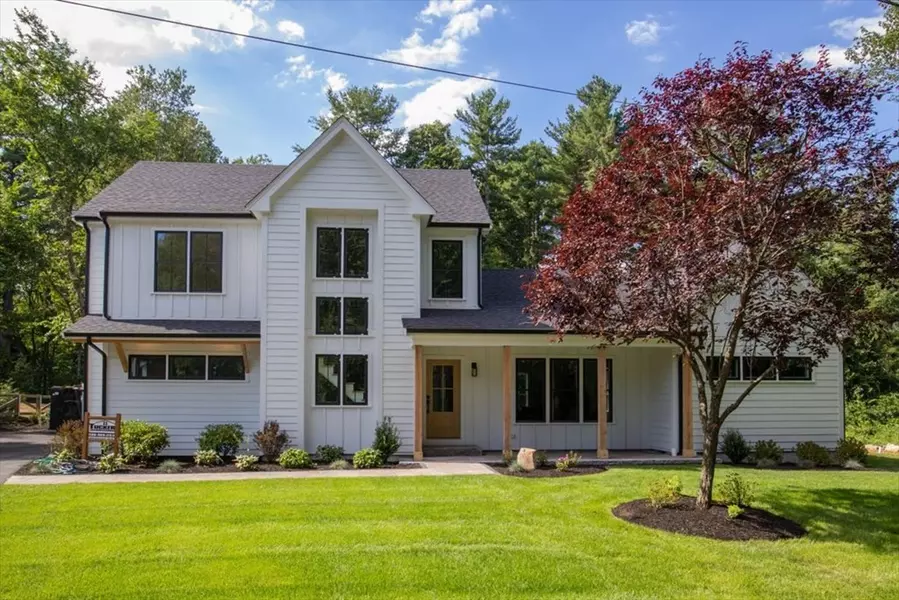 10 Pine Oak Street, Holliston, MA 01746