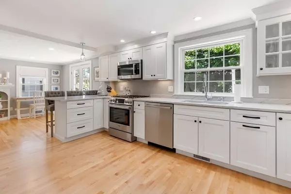 Quincy, MA 02169,7 Roberta Lane