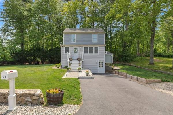 58 Annawon Dr, Halifax, MA 02338