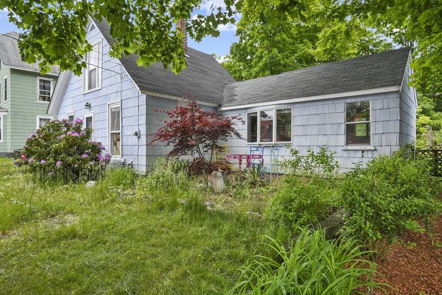 16 Leominster Rd, Shirley, MA 01464