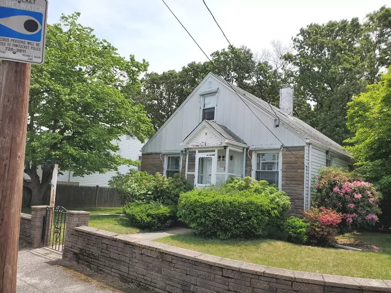 3 Annette Avenue, Pawtucket, RI 02861