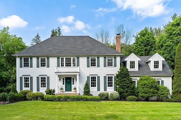 25 Brentwood Circle, North Andover, MA 01845