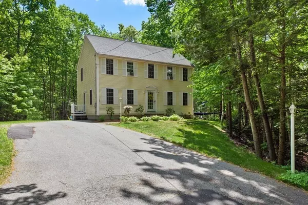 Townsend, MA 01469,196 Warren Rd