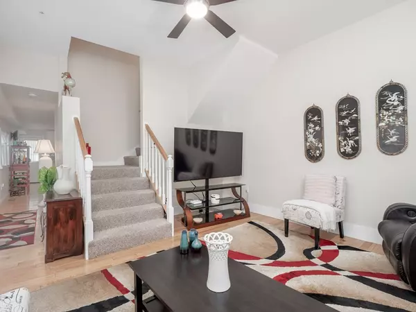 Woburn, MA 01801,91 Montvale Ave #91