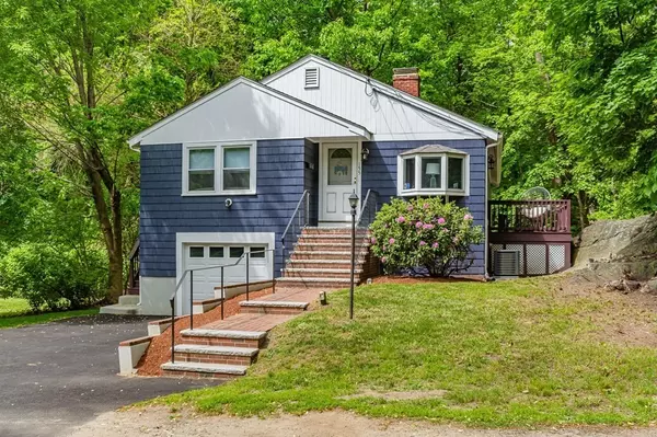 155 Spring St, Stoneham, MA 02180