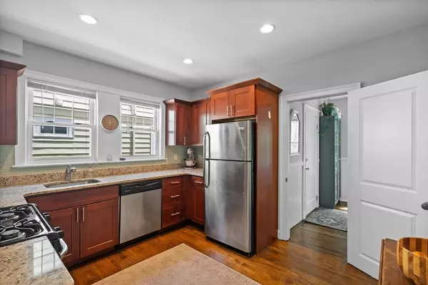 95 Neponset Ave #1, Boston, MA 02131