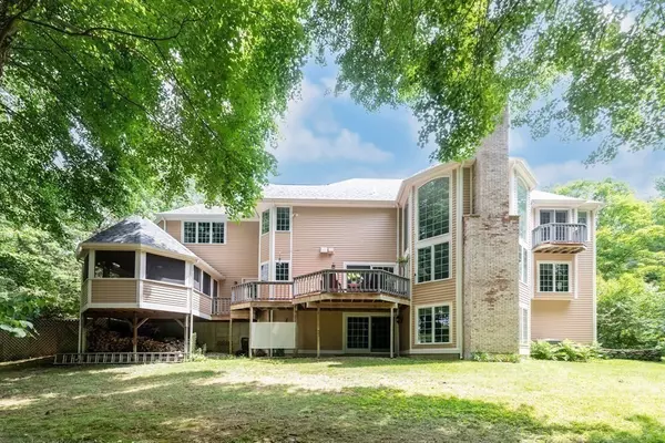 Lincoln, MA 01773,7 Oakdale Lane