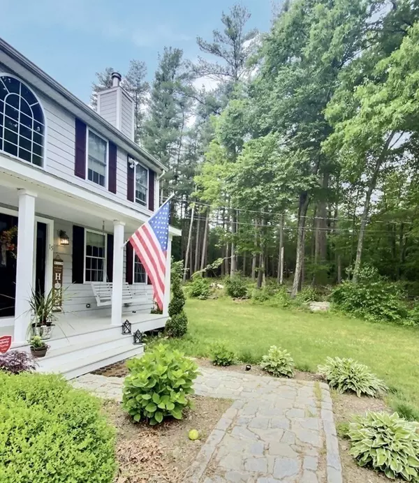 Berkley, MA 02779,15-RR Algerine St