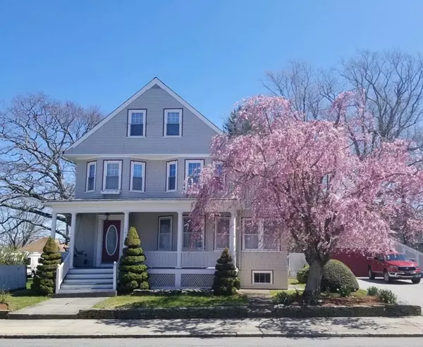 1417 Robeson St, Fall River, MA 02720
