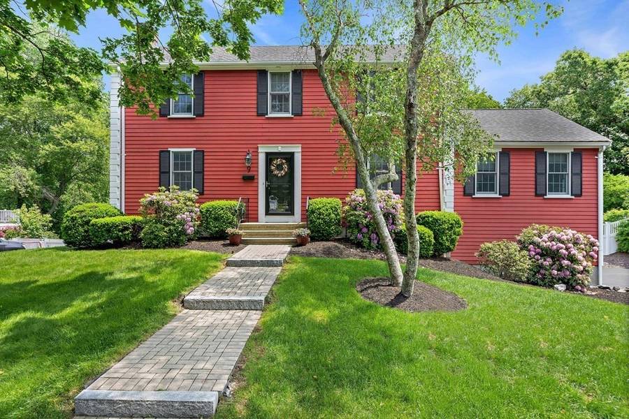 9 Park Circle, Hingham, MA 02043