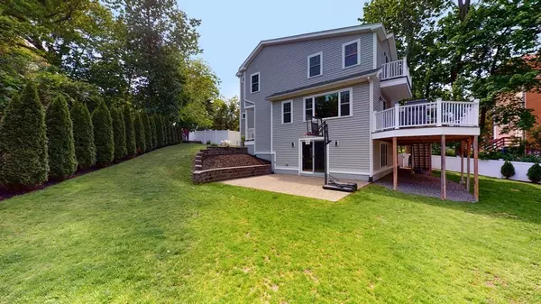 8 Beecher Terrace #B, Newton, MA 02459