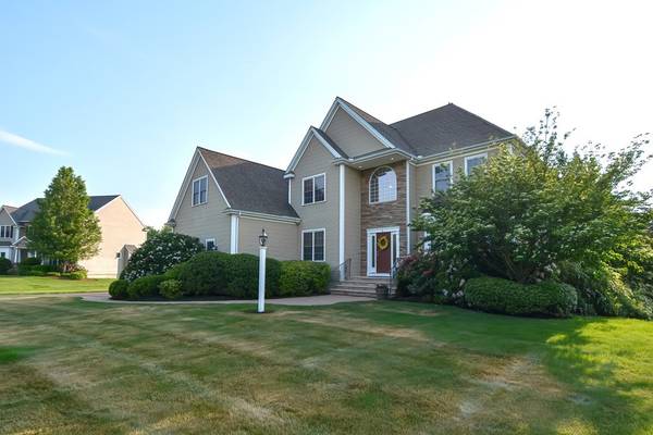 Medway, MA 02053,8 Iarussi Way