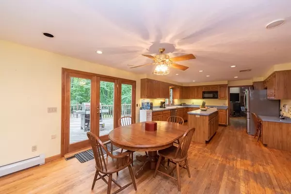 Southborough, MA 01772,50 Oregon Rd