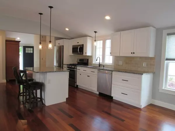 Wareham, MA 02538,4 Churbuck St