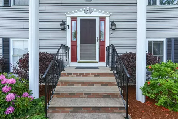 Fall River, MA 02720,251 Seaward Ln