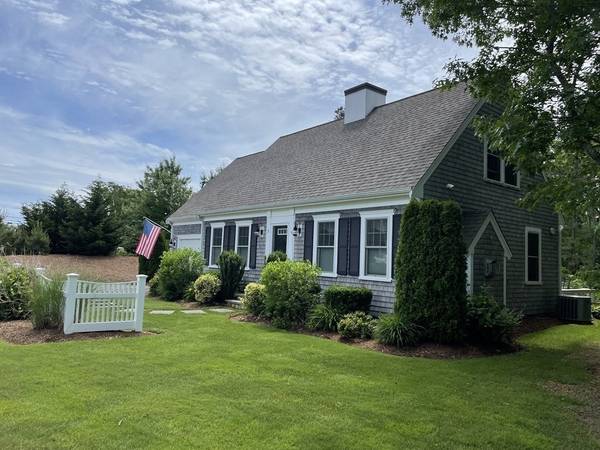 Barnstable, MA 02635,3 Dovetail Lane