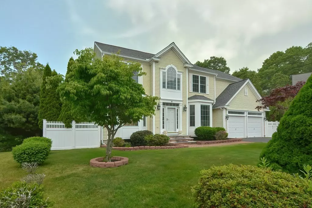 Ashland, MA 01721,10 Belknap Circle