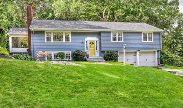 3 Bigelow Ave, Winchester, MA 01890