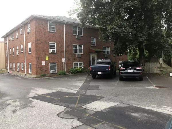 31 Montvale Ave #8, Woburn, MA 01801
