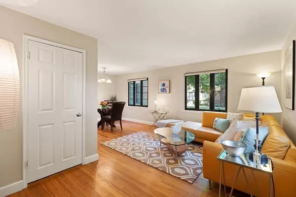 Watertown, MA 02472,33 Pierce Rd #33
