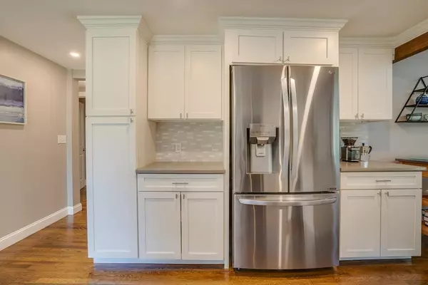 Ashland, MA 01721,16 Gray Birch Rd