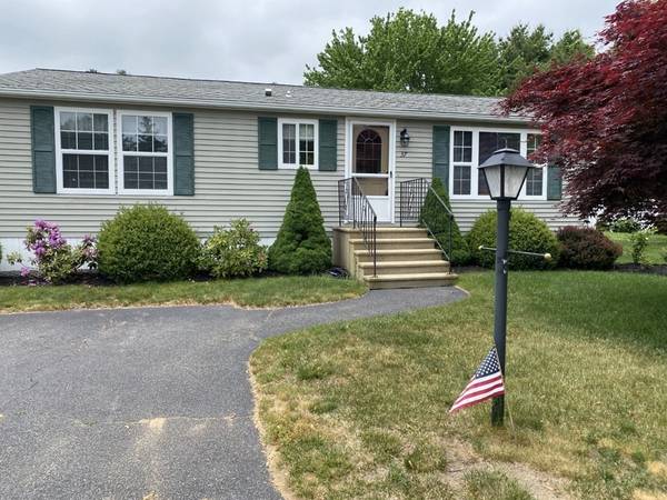 37 Green Holly Dr, Kingston, MA 02364