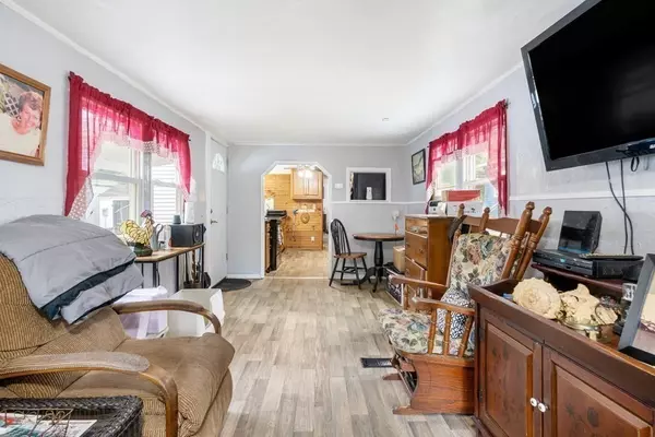 Charlton, MA 01507,376 Worcester Road #8